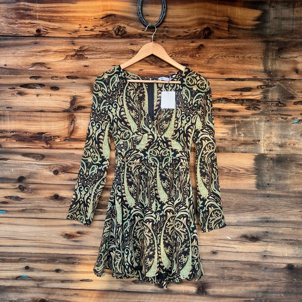 ZARA | NWT Black and Green Long Sleeve Dress S